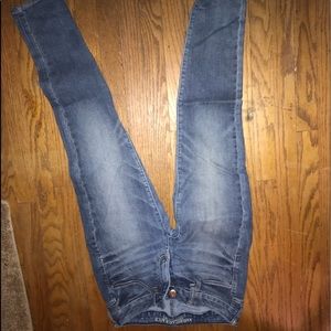 American Eagle vintage wash jeans